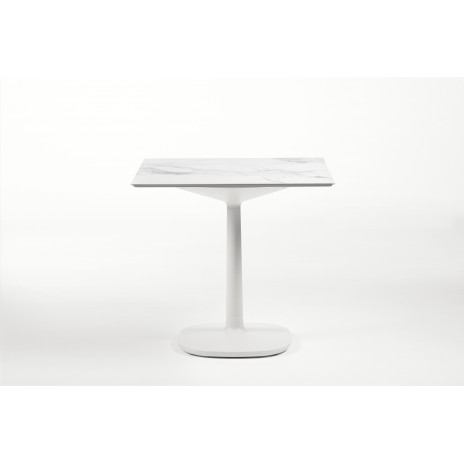 Table Multiplo / plateau carré en marbre / intérieur
