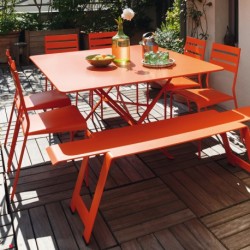 Chaise Facto