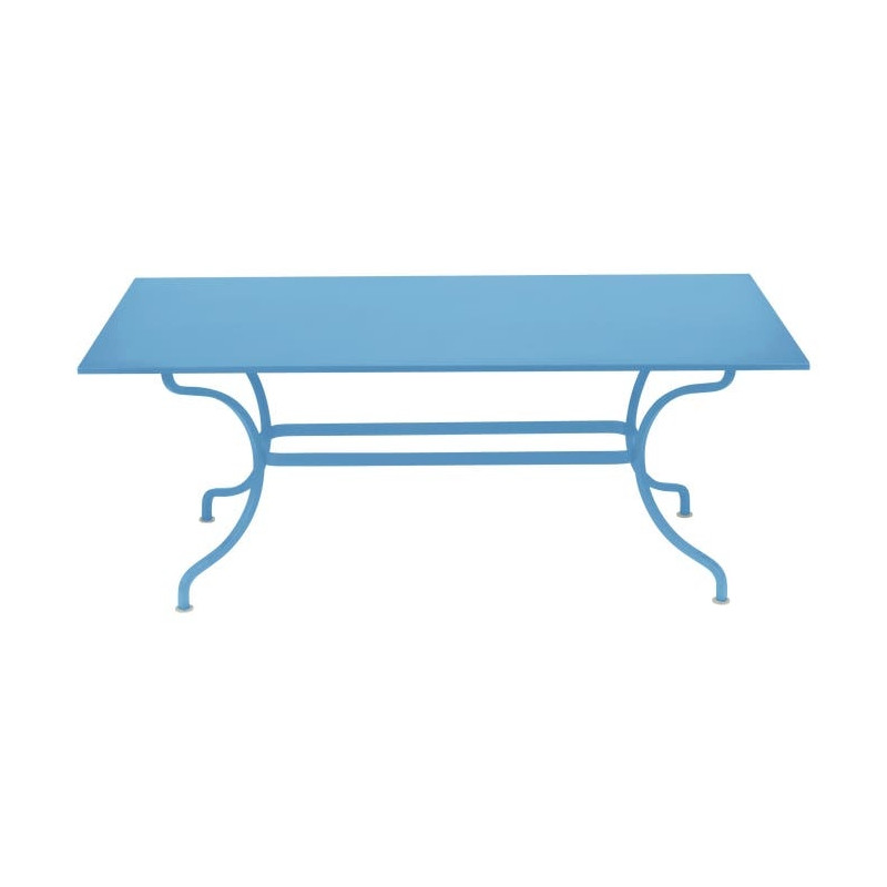 Table rectangulaire Romane