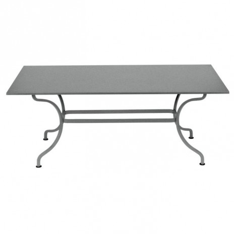 Table rectangulaire Romane