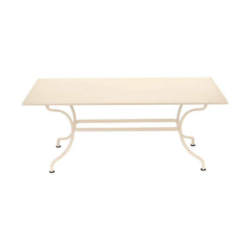 Table rectangulaire Romane